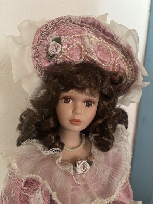 Boneca porcelana 50cm