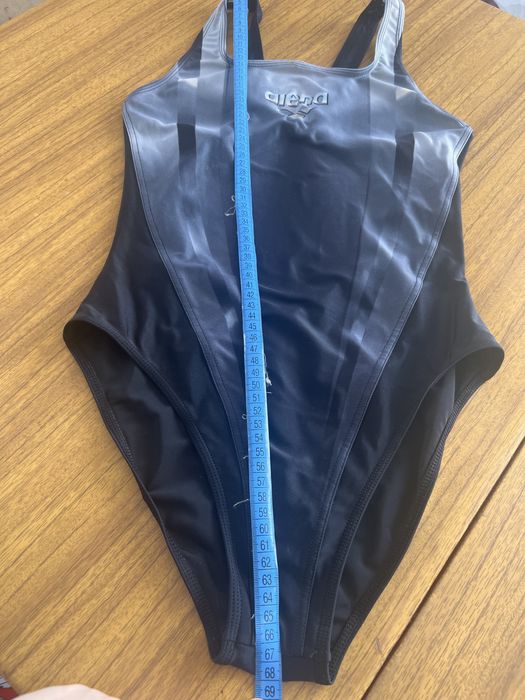 Купальник arena фірмовий