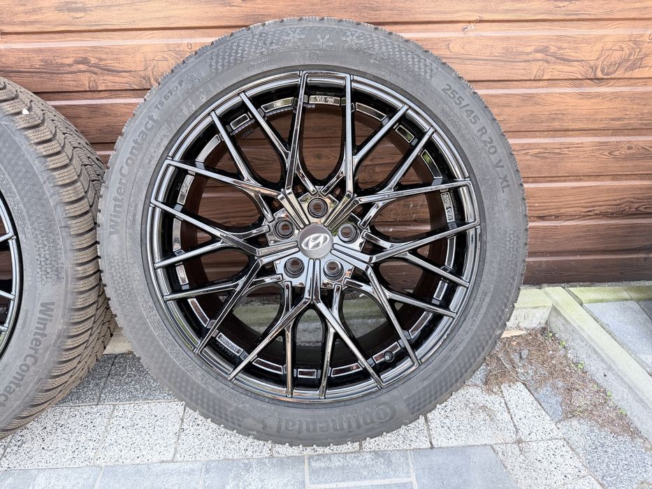Koka zimowe hyundai Ioniq 5 tucson 255/45r20 2025 rok Continental