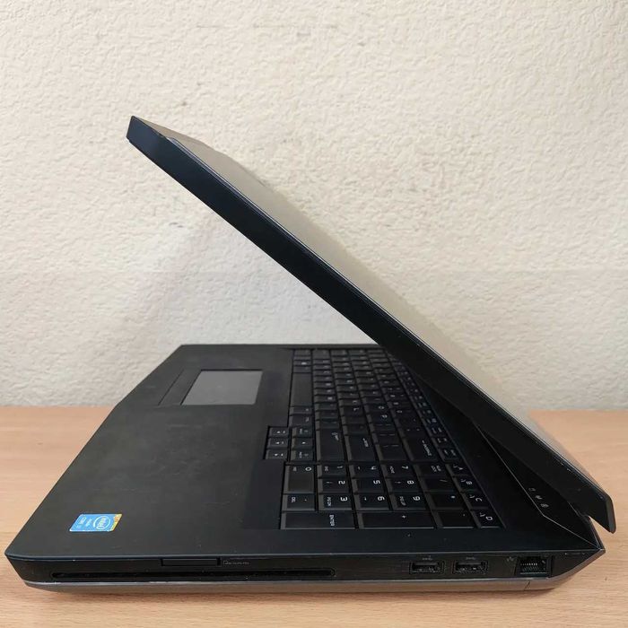 Ігровий Dell Alienware 17 P18E 17.3" i7-4700MQ/8Gb/256SSD/GTX 765M 2GB