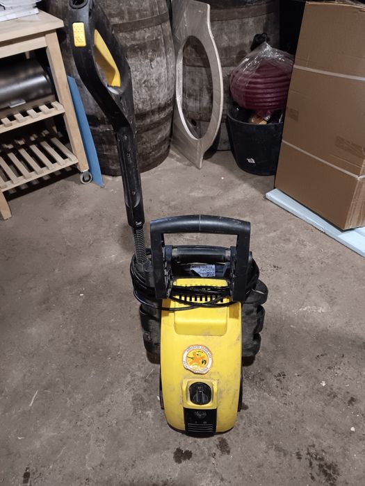 Maquina lavar pressao Karcher 640m "para peças ou tentativa de arranjo