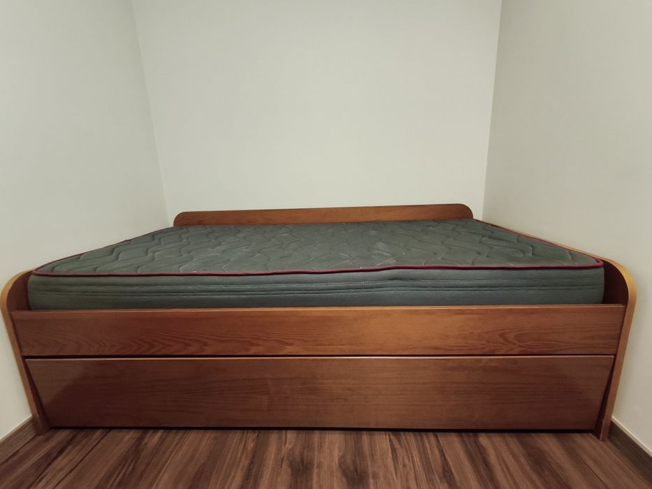 Cama de Solteiro em MADEIRA MACIÇA + Colchão (3x1)
