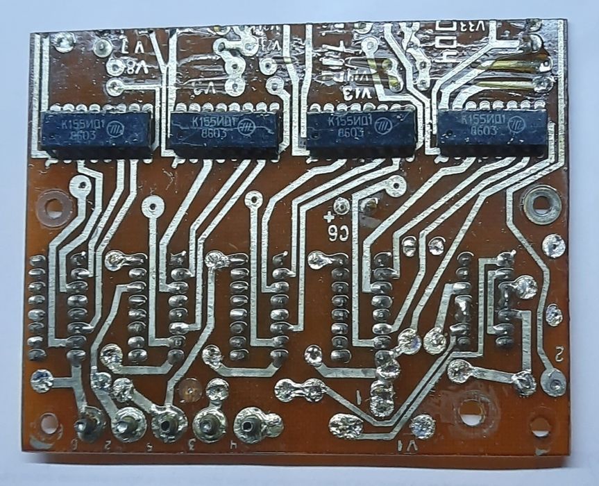 Платы для электронных часов К155ИД1