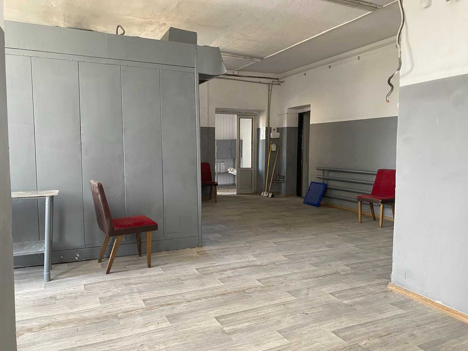 Продаж приміщення вільного призначення в місті Ладижин