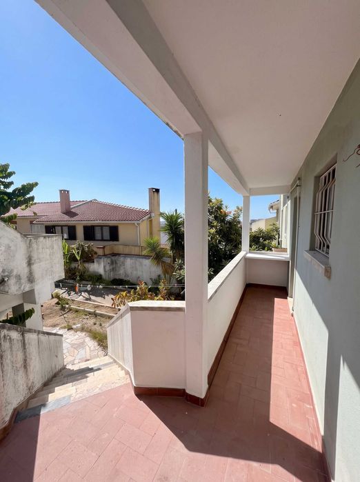 Arrenda-se Apartamento T2 Rua Carlos Anjos