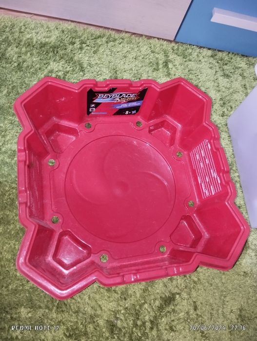 Pista de beybladee bayblades