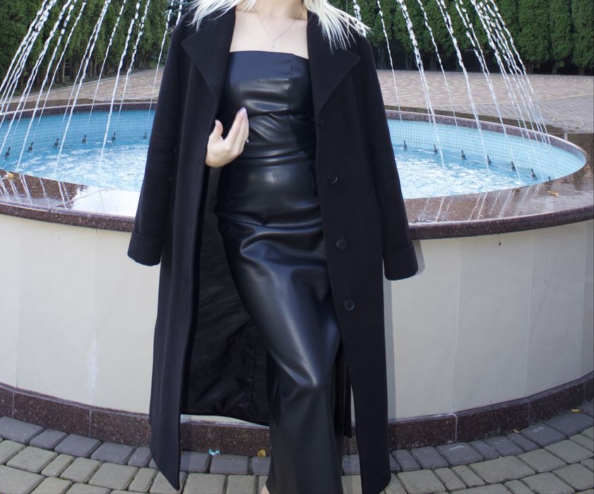Продам чорне кашемірове пальто