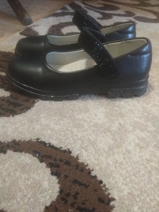 Продам туфельки 32 р.