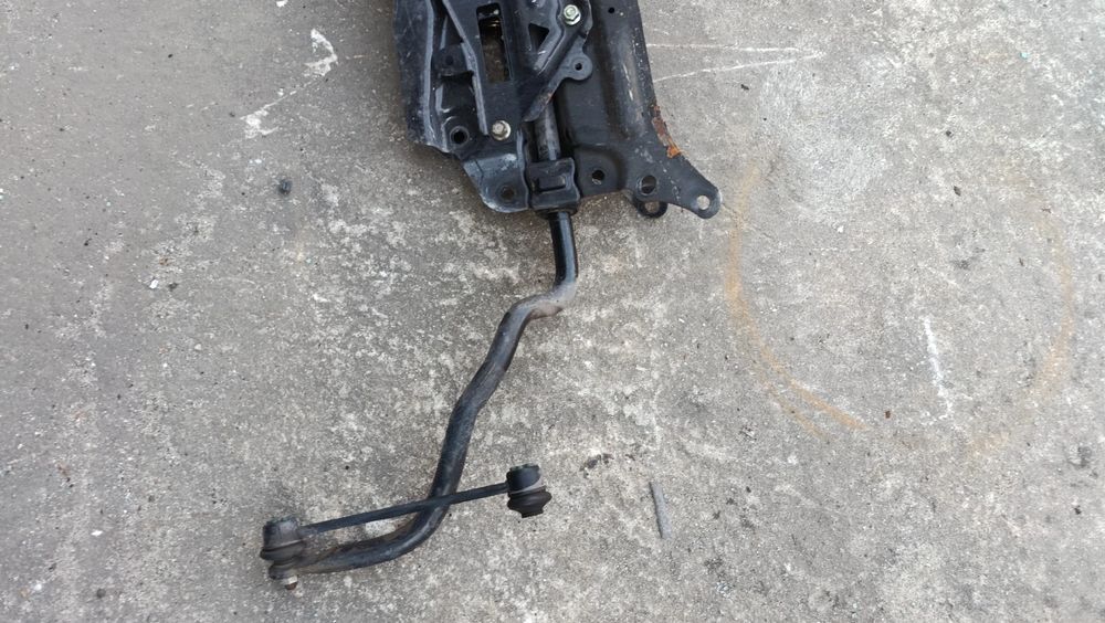 Charriot frente HONDA Civic VIII Hatchback (FN_, FK_)