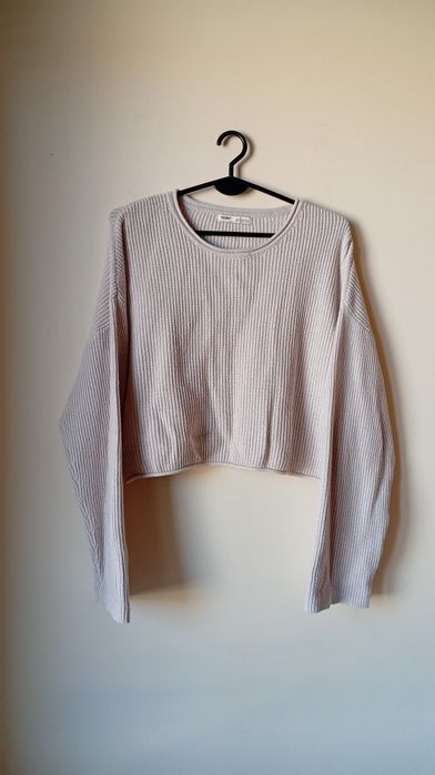 Kremowy luźny sweter ,Pull &Bear, rozmiar M