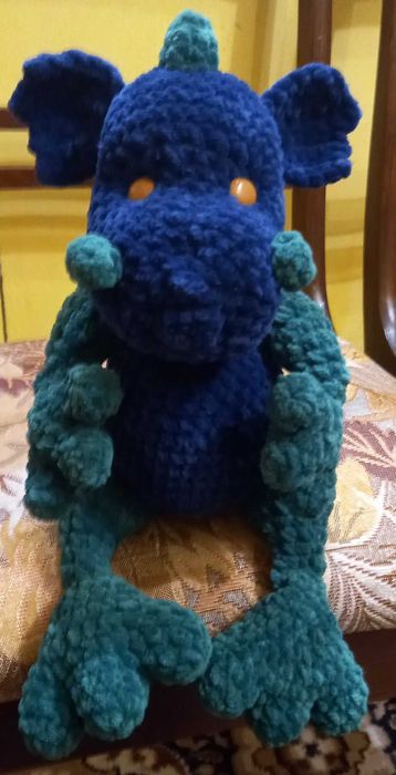 Продам игрушку вязаную