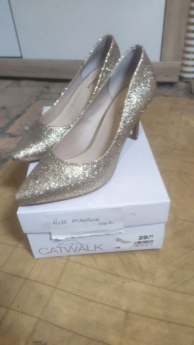 Nowe szpilki rozmiar 38