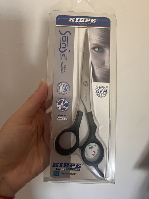 Tesoura de  cabeleireiro
