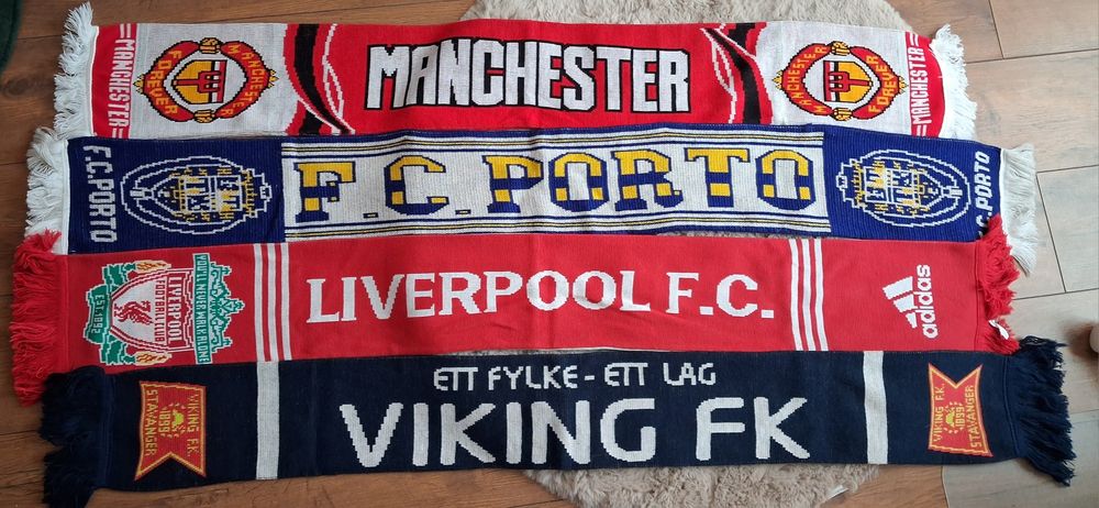 Szaliki klubowe piłkarskie