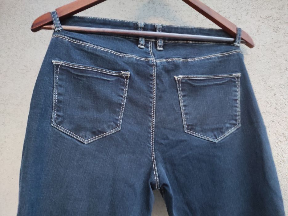 652. Spodnie jeansy South r. 12 r. 40 r. L pas 80-84cm
