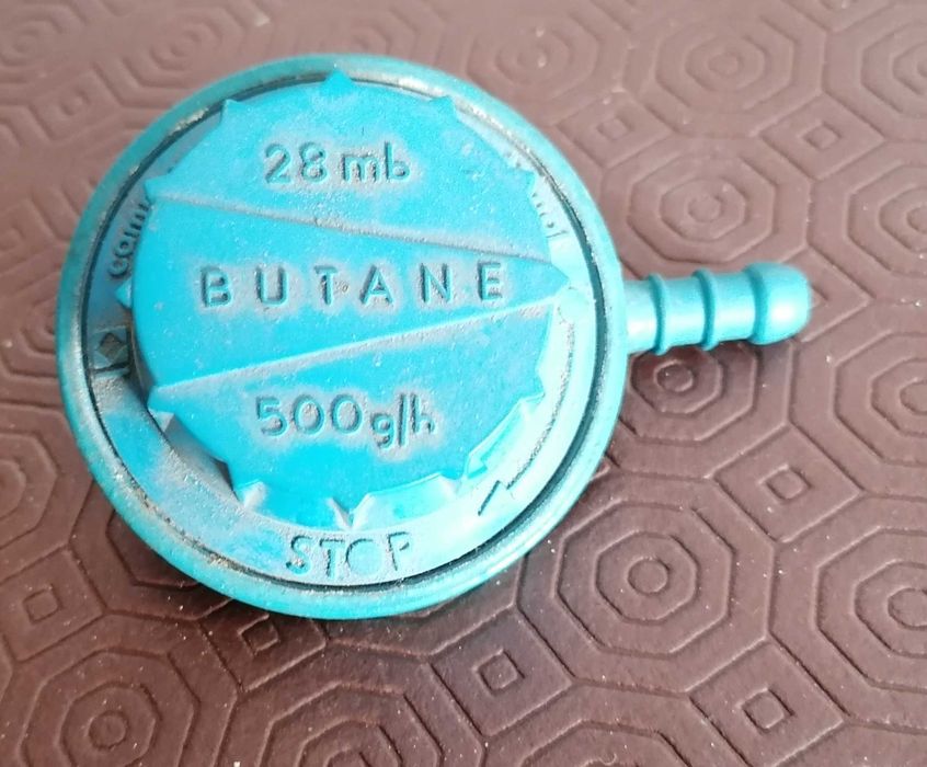 Redutor de Gaz, "CAMPING GAZ", com oferta de bilha vasia  GALP ou PRIO