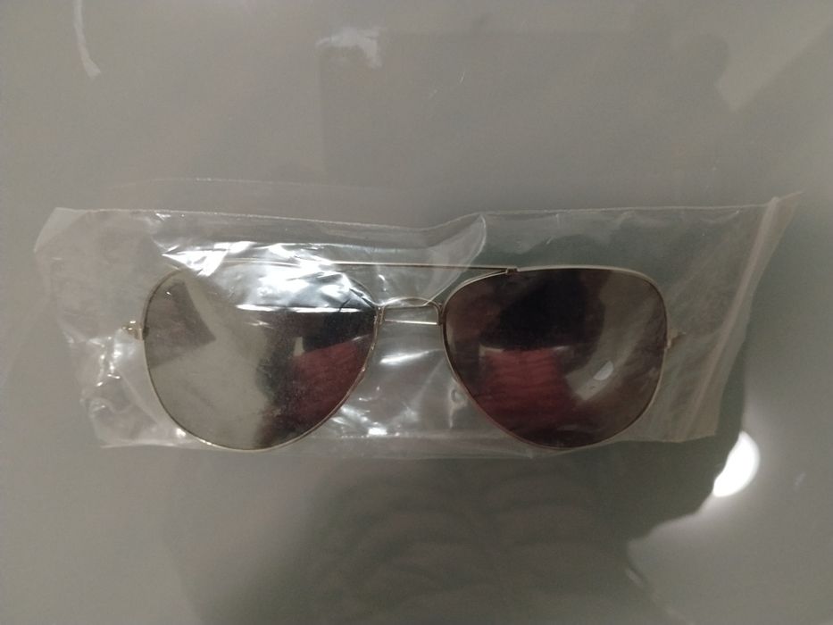 Relógios masculino e óculos sol