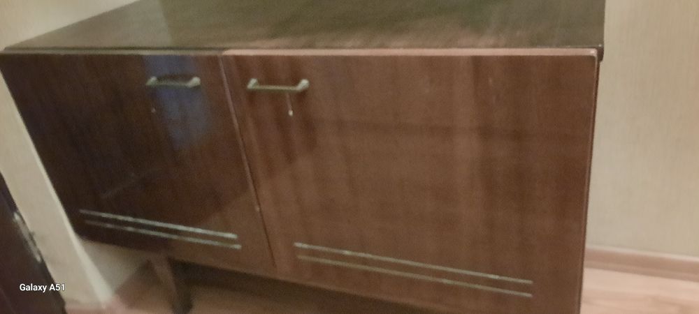 Тумба Безкоштовно