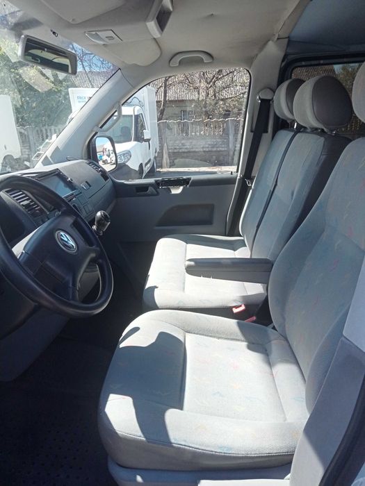 VOLKSWAGEN TRANSPORTER  2,5 TDI Klima 6-osobowy Brygadówka