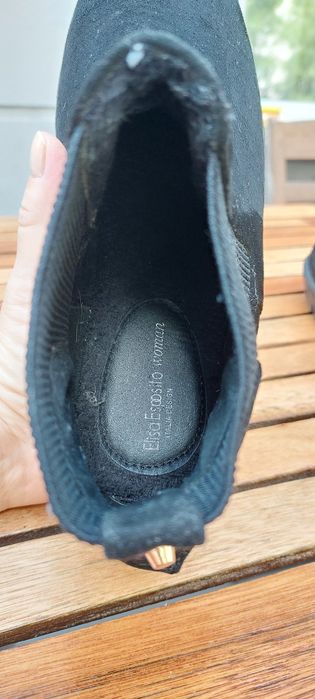 Świetne zamszowe botki