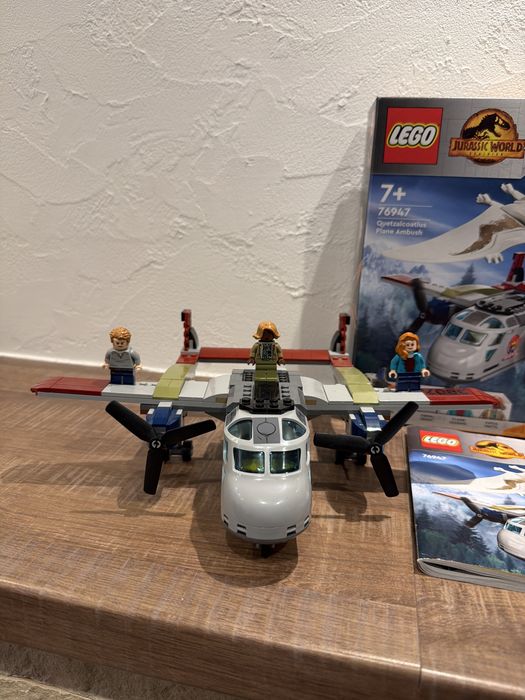 Lego 76947 Klocki Jurassic World  Kecalkoatl zasadzka z samolotem Oryginal