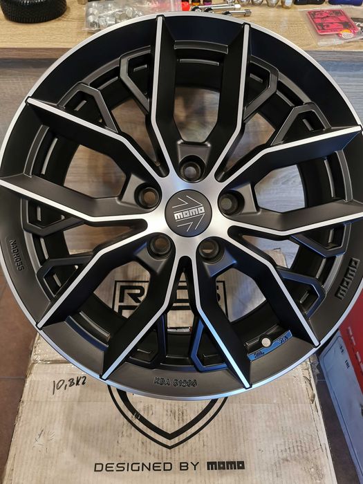 Легкосплавний диск MOMO Massimo R17 7,5J 5x112 ET40 DIA79,6 Matt Black Polished