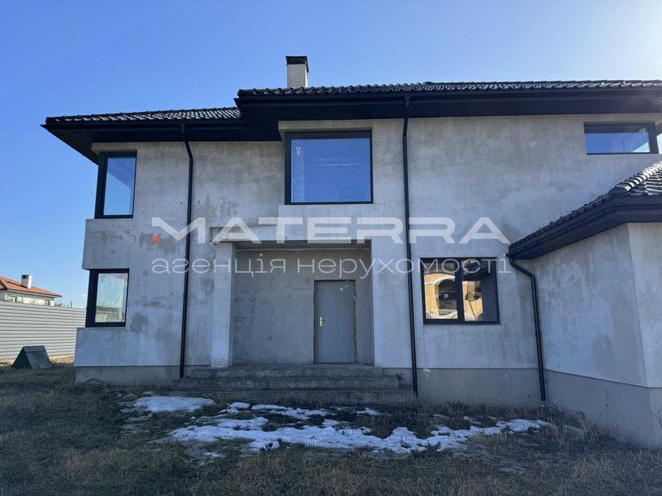 Гатне Сучасний будинок 307 м² з басейном 12 соток 350 000 $