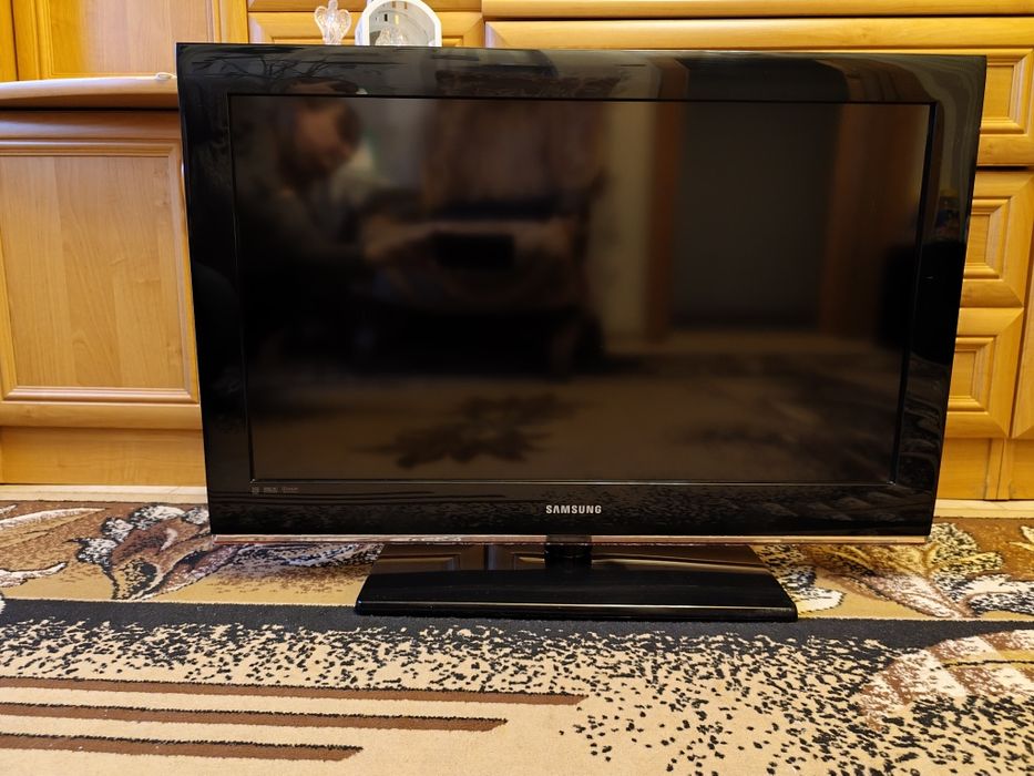 Telewizor 32 całe Samsung