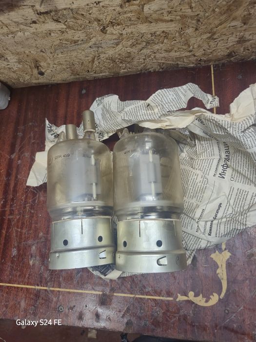 Радиолампа генераторный пентод ГУ-81М