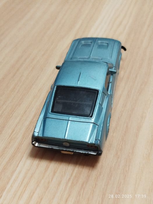 Моделька Ford Mustang gt дефект