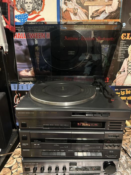 FISHER Studio-Standard музыкальный центр.