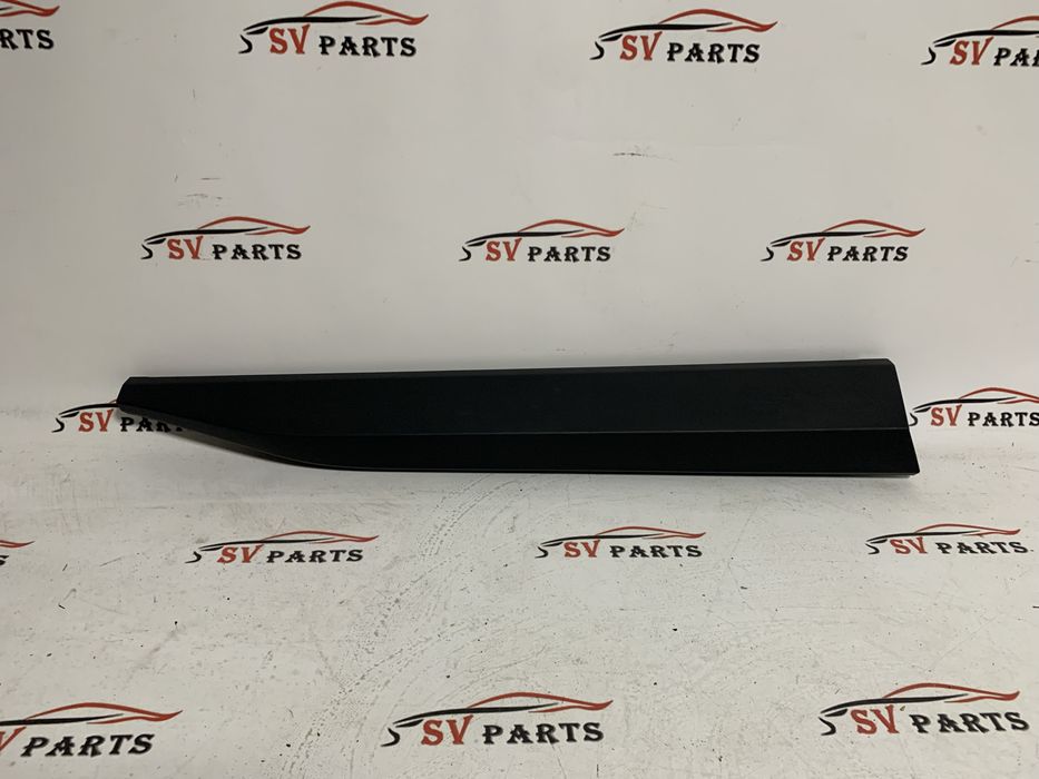 Накладка дверей Subaru Solterra Toyota BZ4X