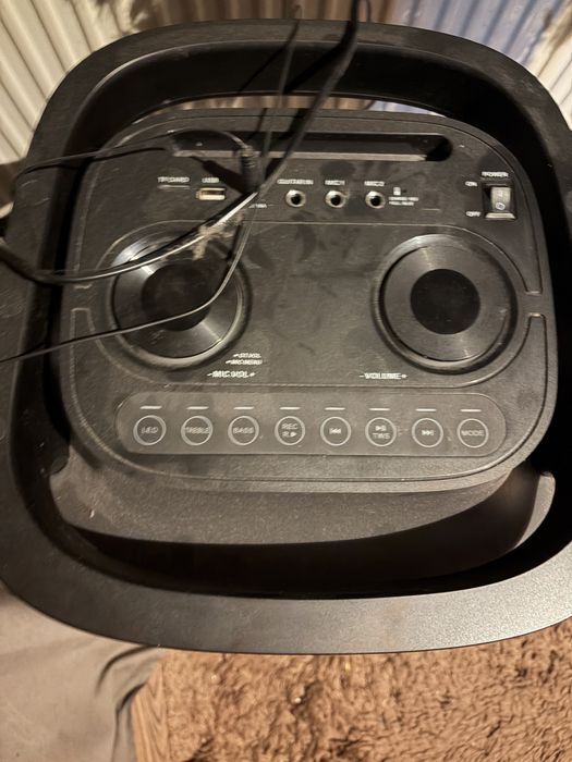 Glosnik manta bluetooth.