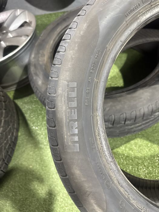 Шини Pirelli 215/55r17 пара літо склад б/у