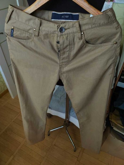 Джинсы Armani jeans Italy w30 stretch beidge.