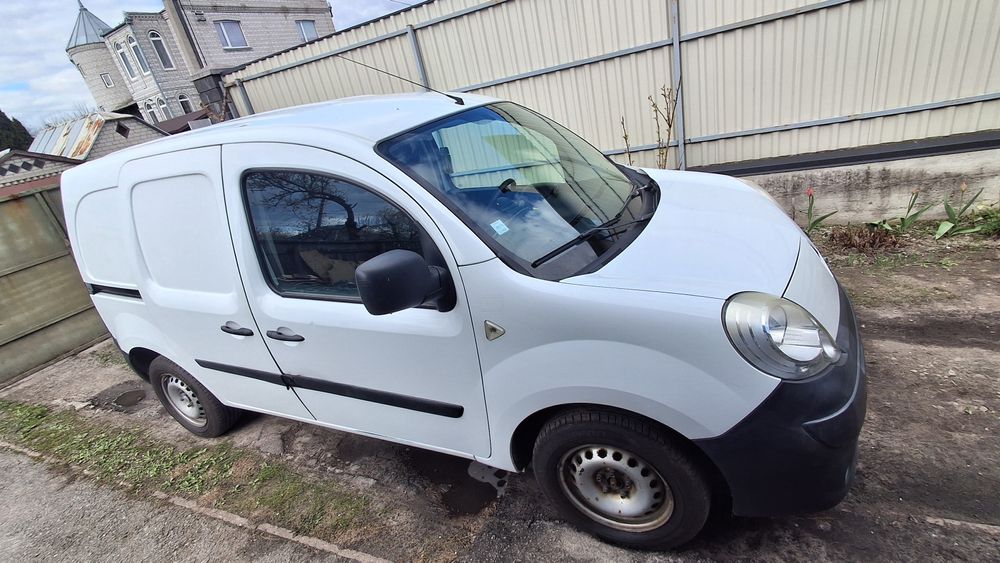 Renault kangoo 2011 1.5  продам