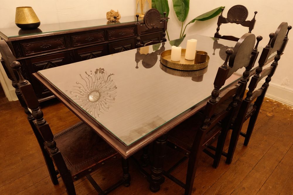 Mesa e Aparador de Madeira