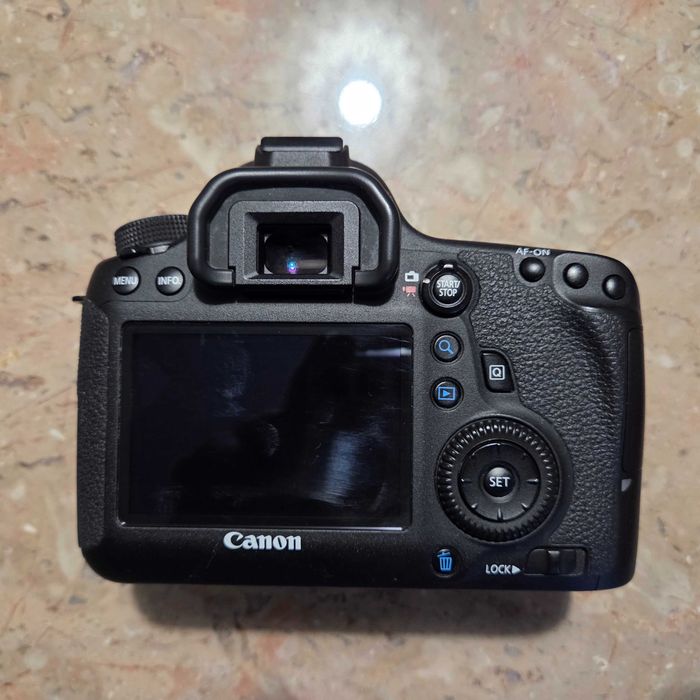 Canon EOS 6D - 38300 disparos, aproximadamente