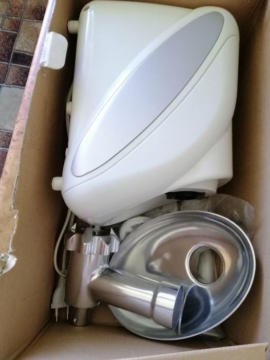 Электро мясорубка  viconte