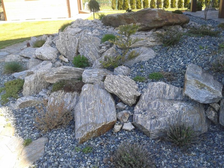 kamień ozdobny ogrodowy GRYS SERPENTYNIT zielono-niebieskI