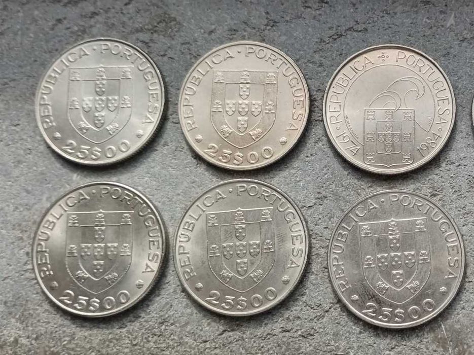 Moedas de 25$00 da Republica Portuguesa