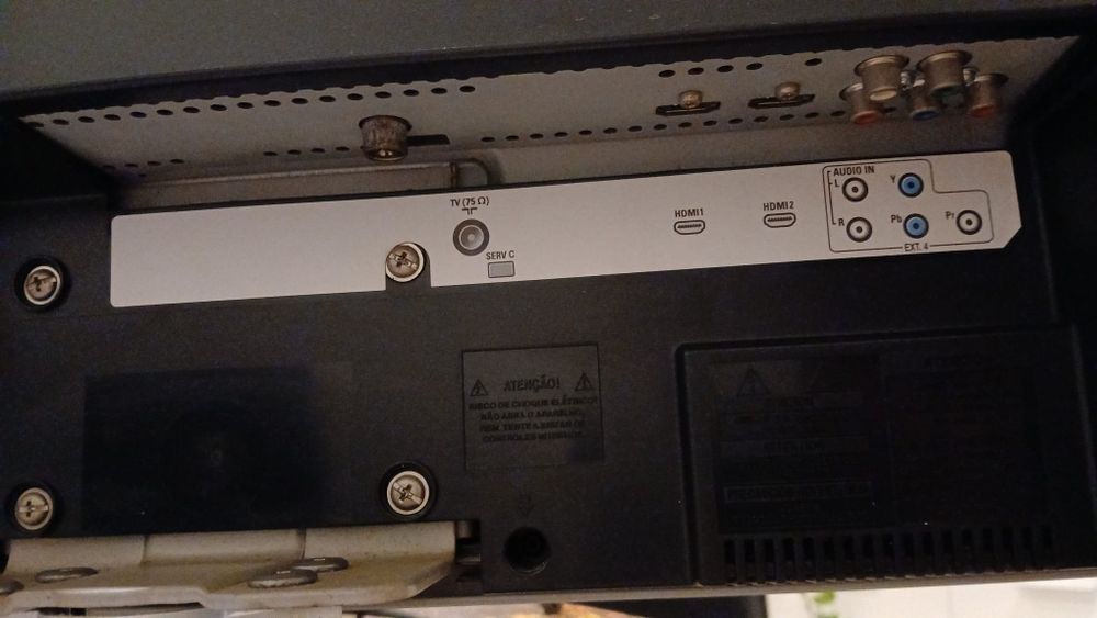 Televisor plano e panorâmico 26PFL5322/12
26PFL5322/12