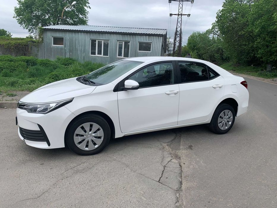 Аренда Тойота Королла 2016 год под такси в сутки 632 грн
