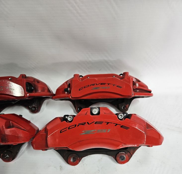 Chevrolet corvette c8 Z51 hamulce zaciski hamulcowe przód tyl
