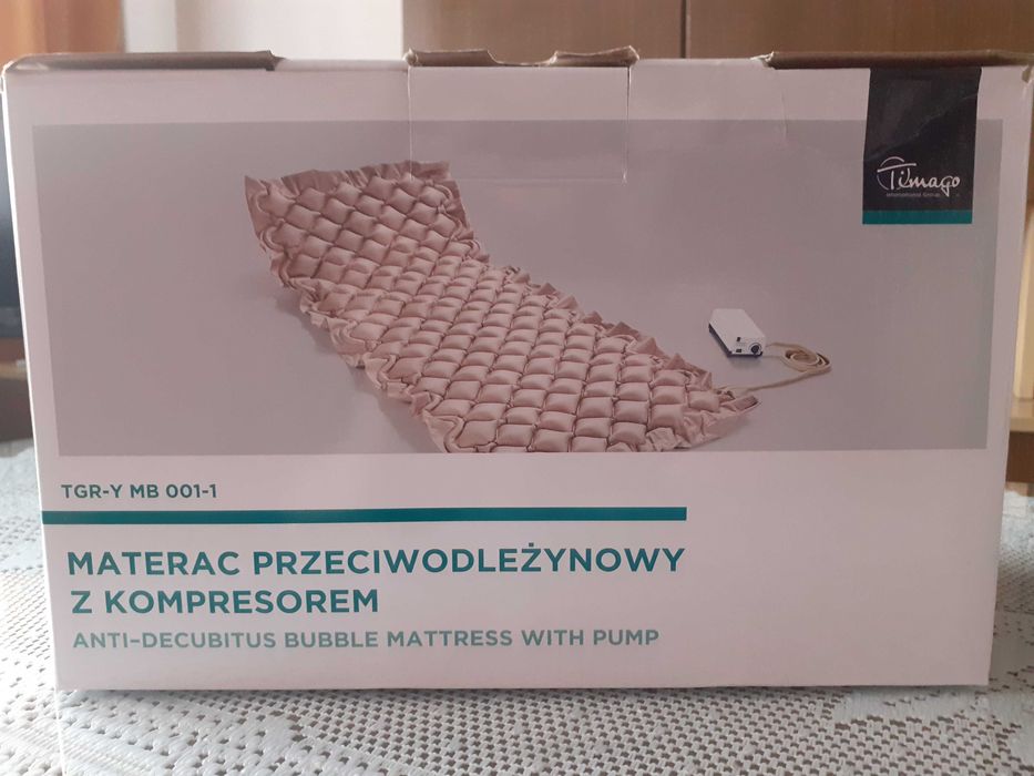 Materac przeciwodleżynowy z kompresorem - stan idealny