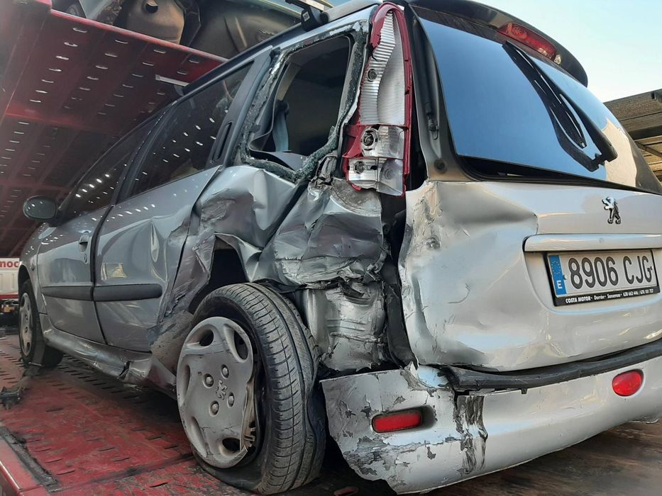 farolim traseiro direito peugeot 206