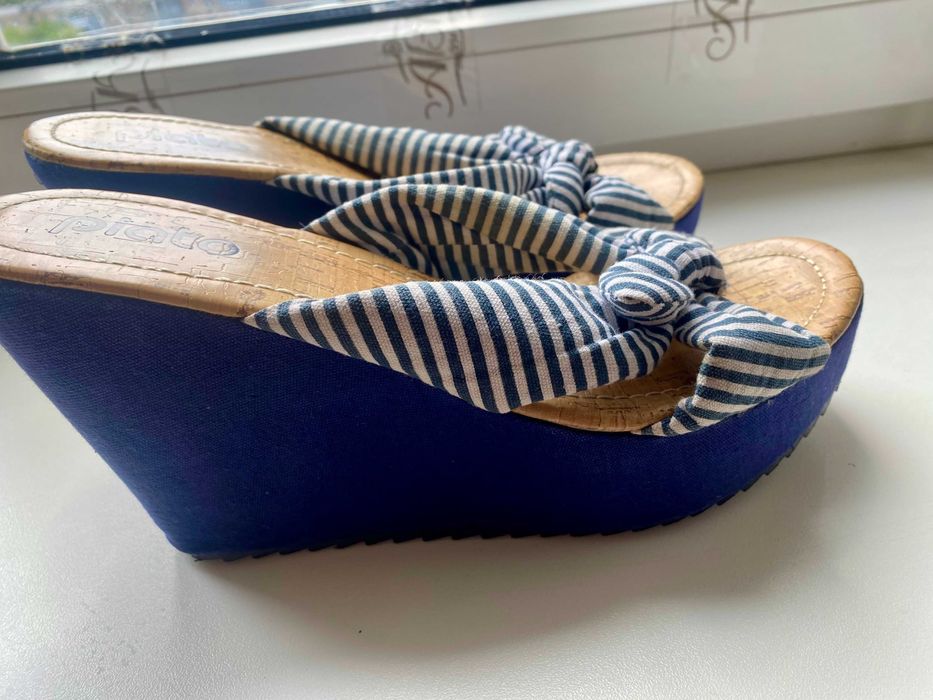 Шльопанці на платформі, 41