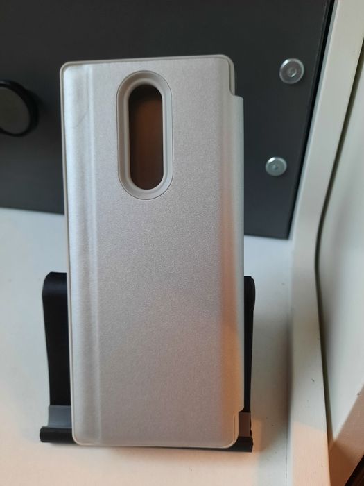 Etui na Sony Xperia xz4 zamykany lustrowany