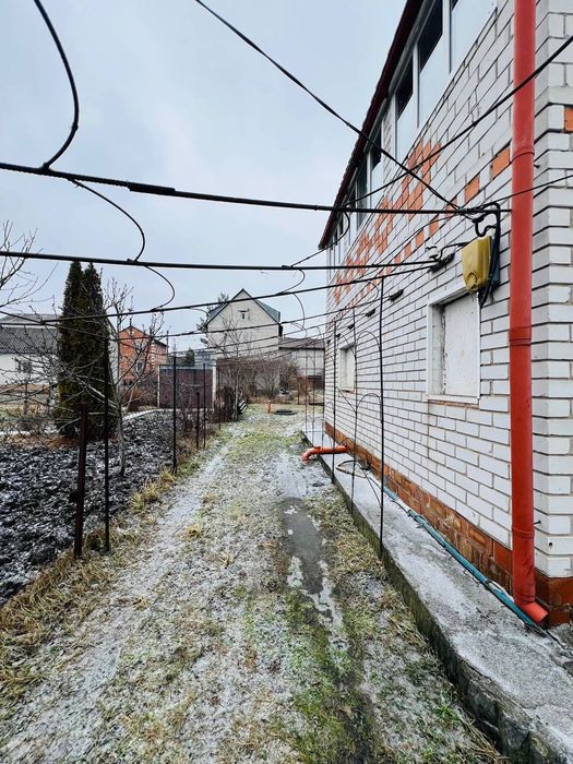 Продам участок в Обуховке,сосновый лес,река пляж закрытая территория