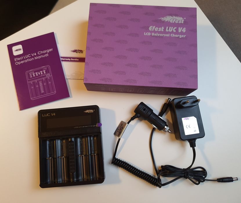 Wielofunkcyjna ładowara Efest LUC V4  LCD